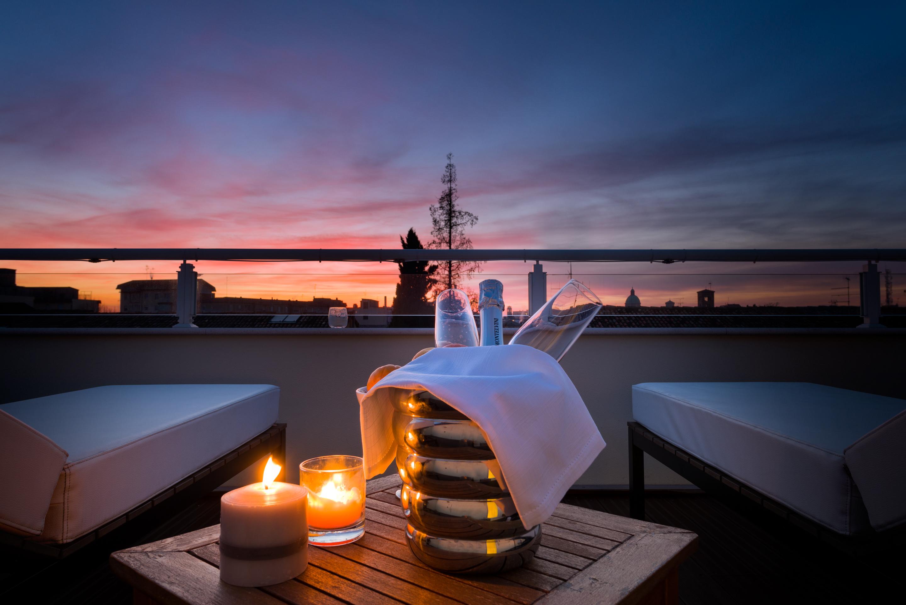 Palazzo Bezzi Hotel ราเวนนา ภายนอก รูปภาพ