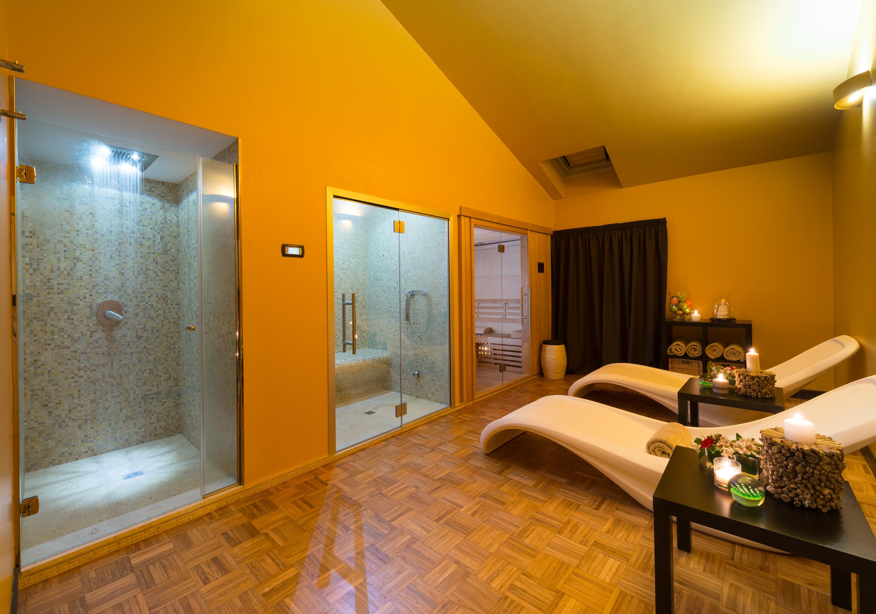 Palazzo Bezzi Hotel ราเวนนา ภายนอก รูปภาพ